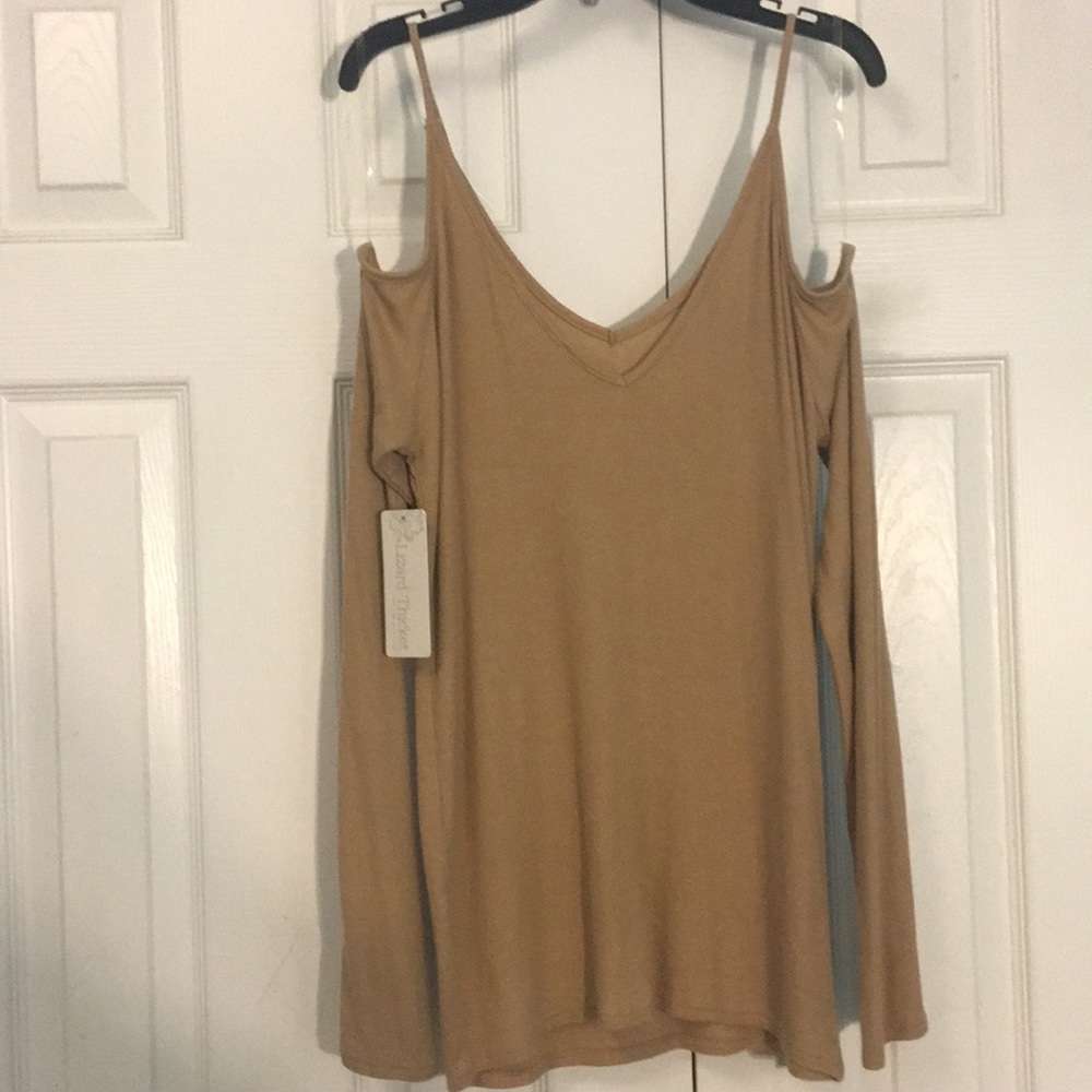 Off the shoulder long sleeve shirt